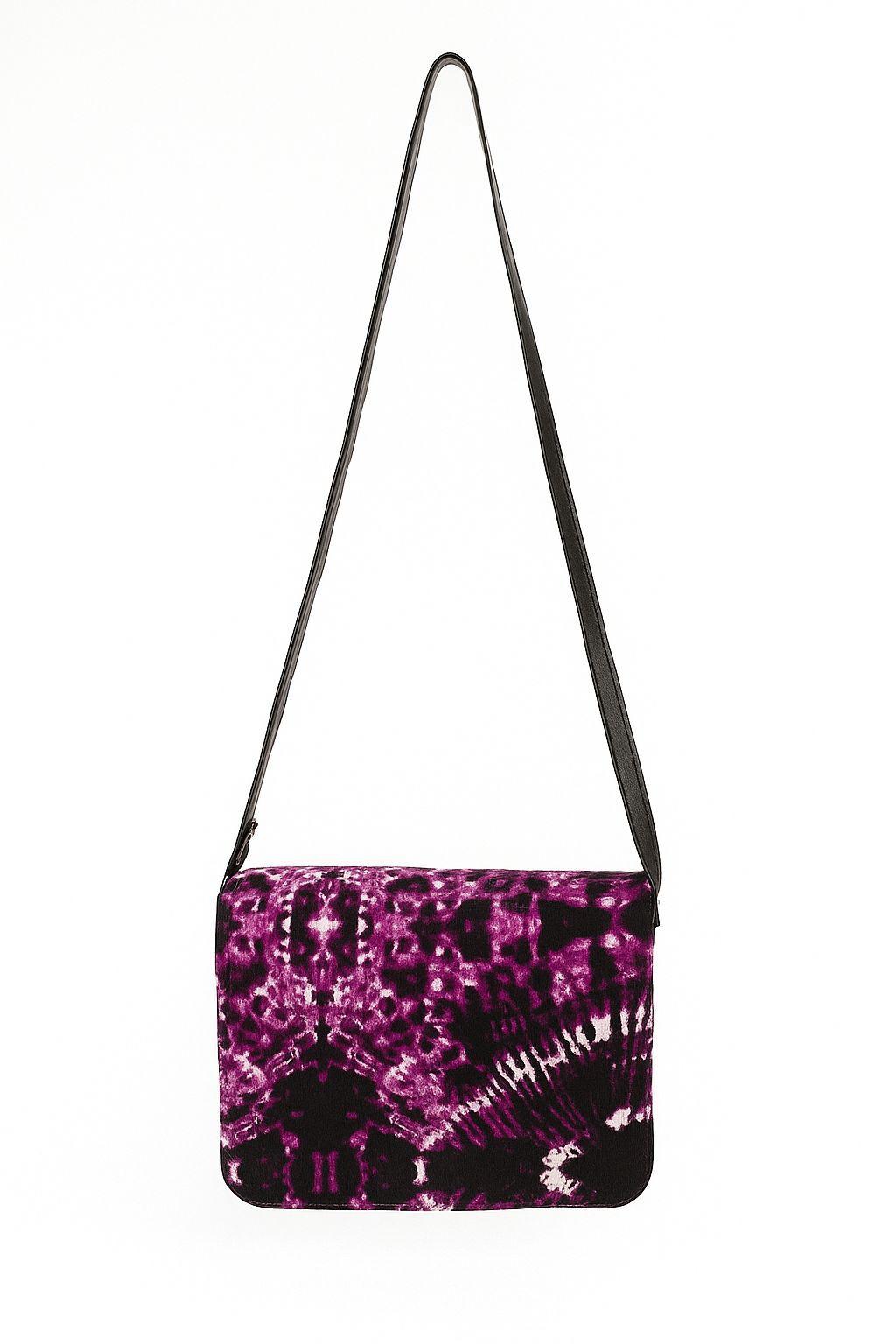 PURSE WITH ADJUSTABLE LEATHER BELT