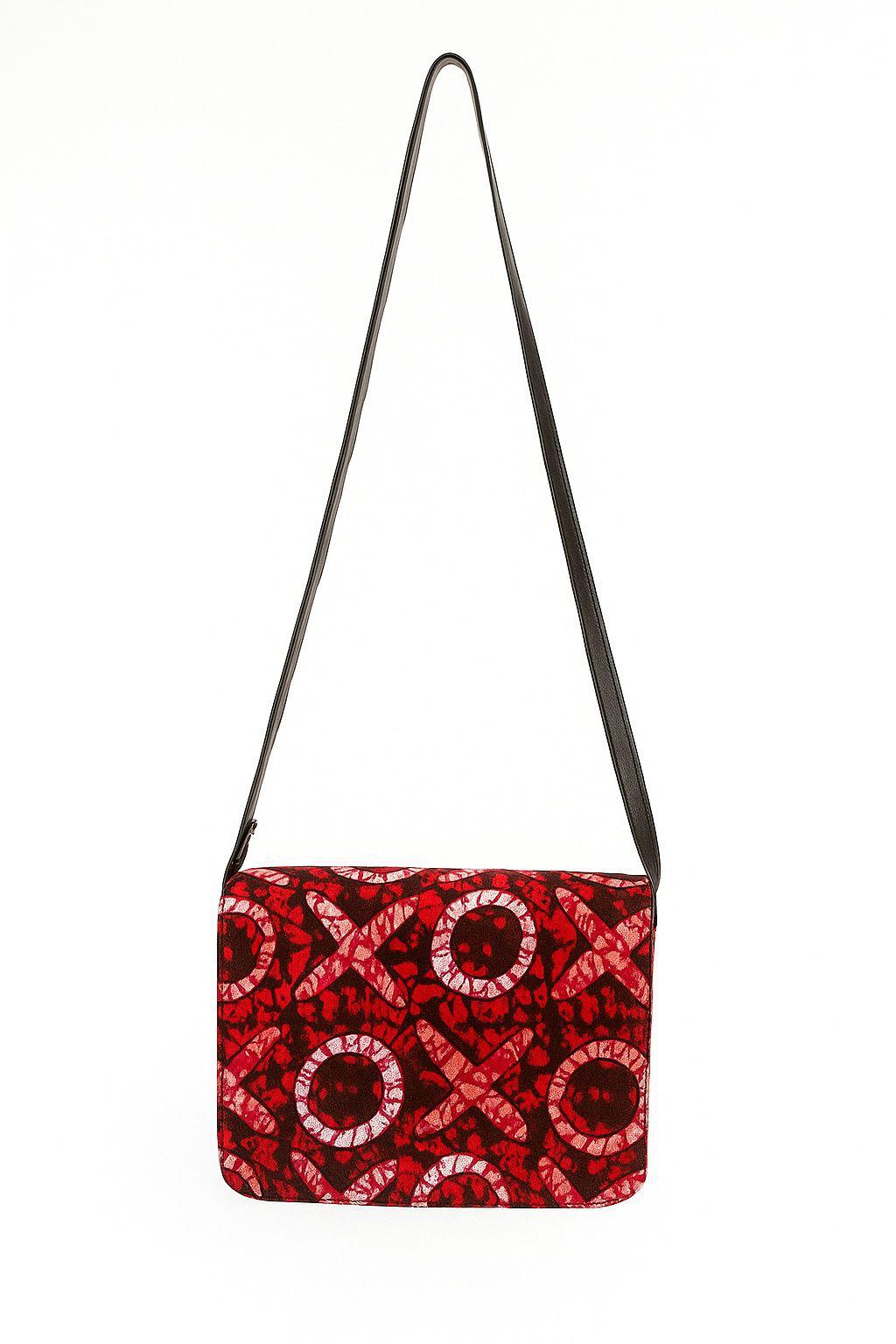 PURSE WITH ADJUSTABLE LEATHER BELT